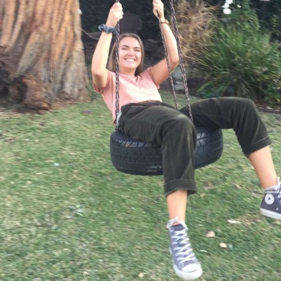 Meet your Posher, Kylie - Picture 1 of 1